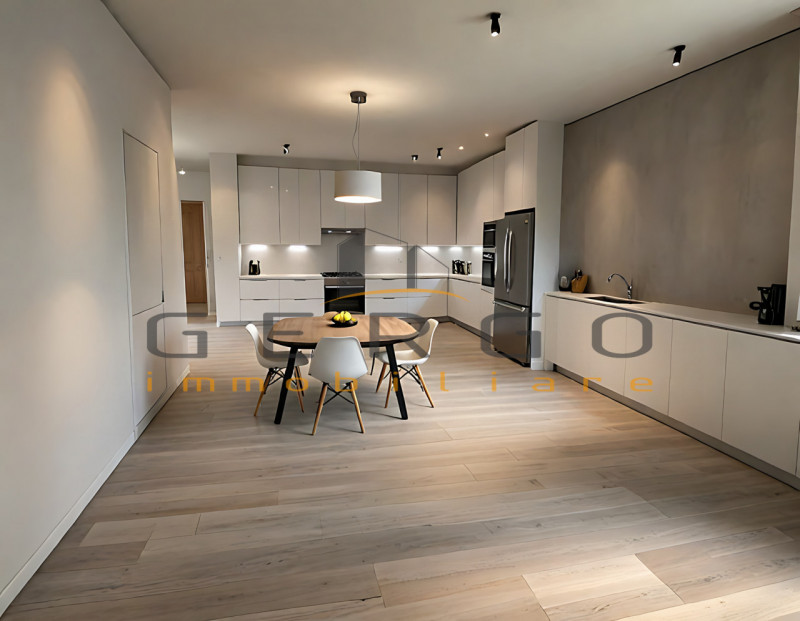 (Per INFO Cristina 3389226442) Ad Abano Terme, comodissimo a tutti i servizi, proponiamo in vendi...