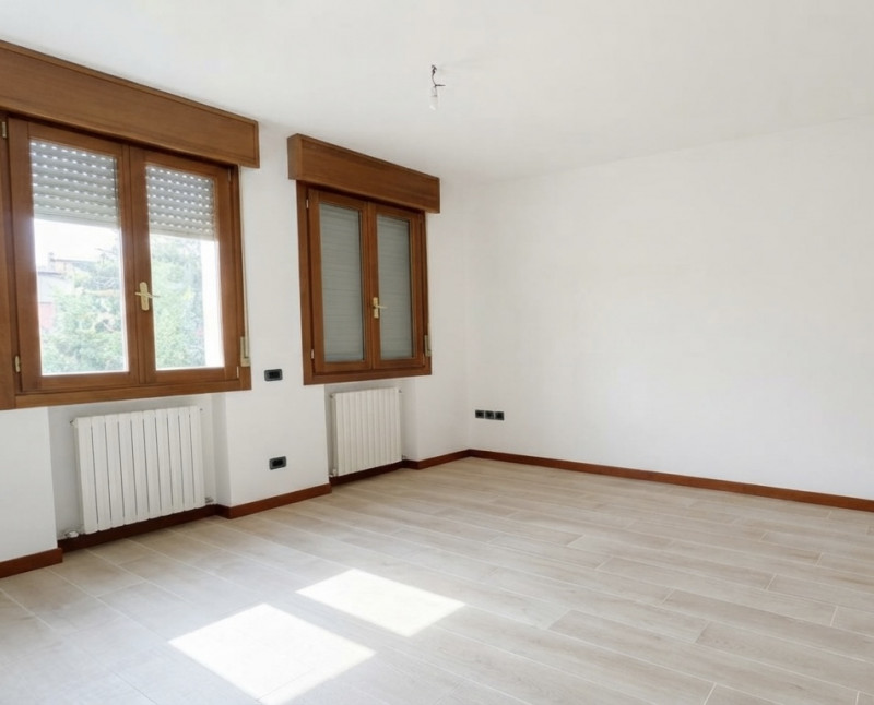 (Per INFO Cristina 3389226442) Ad Abano Terme, comodissimo a tutti i servizi, proponiamo in vendi...