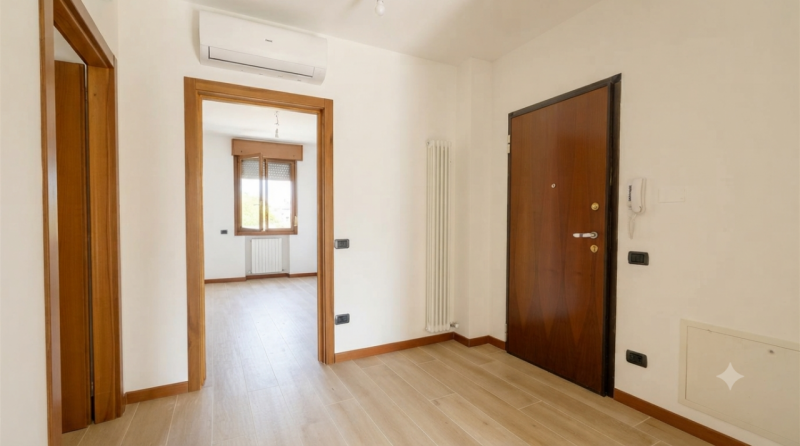 (Per INFO Cristina 3389226442) Ad Abano Terme, comodissimo a tutti i servizi, proponiamo in vendi...