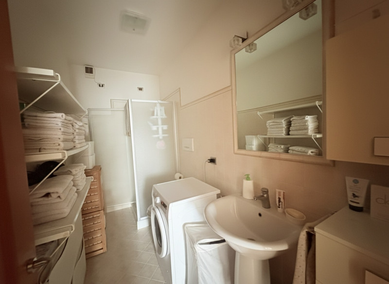 In tranquillo contesto di campagna tra Galzignano e Battaglia Terme, immerso nel verde e vicino a...