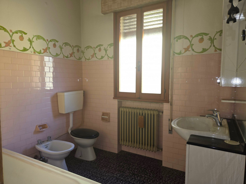 Se stai cercando una casa nel centro di Galzignano Terme, questa abitazione singola su lotto di 5...