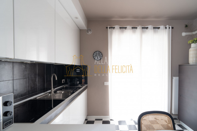 SCHIO - SS.Trinità: MINIAPPARTAMENTO al piano terra con posto auto esclusivo, ideale come investi...