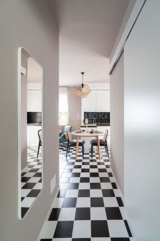 SCHIO - SS.Trinità: MINIAPPARTAMENTO al piano terra con posto auto esclusivo, ideale come investi...