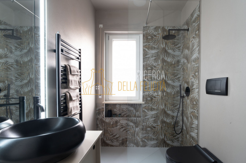 SCHIO - SS.Trinità: MINIAPPARTAMENTO al piano terra con posto auto esclusivo, ideale come investi...