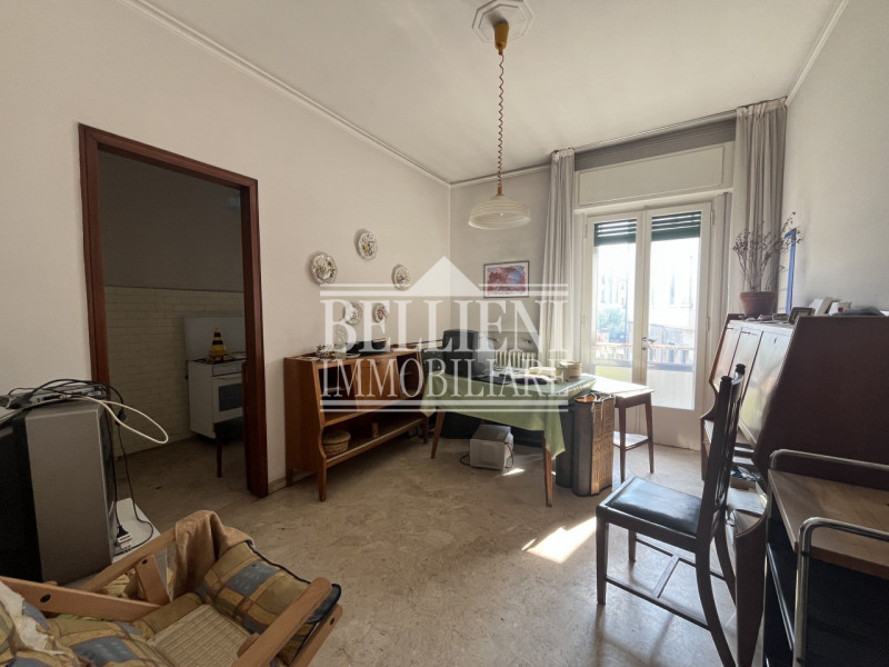 Interno Viale Trento, in zona residenziale fuori dal traffico, proponiamo in vendita una casa ind...