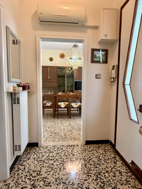 Nel cuore di Albignasego, proponiamo in vendita una soluzione abitativa comoda ai principali serv...