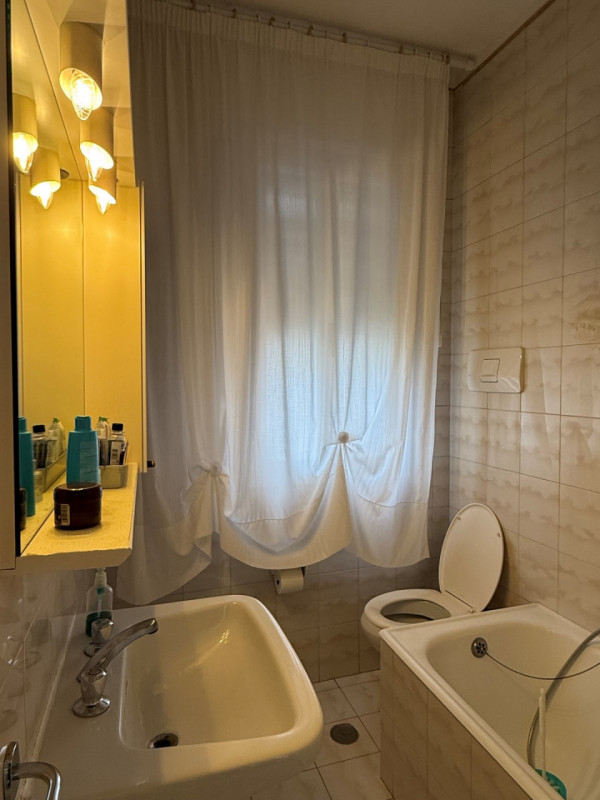 Nel cuore di Albignasego, proponiamo in vendita una soluzione abitativa comoda ai principali serv...