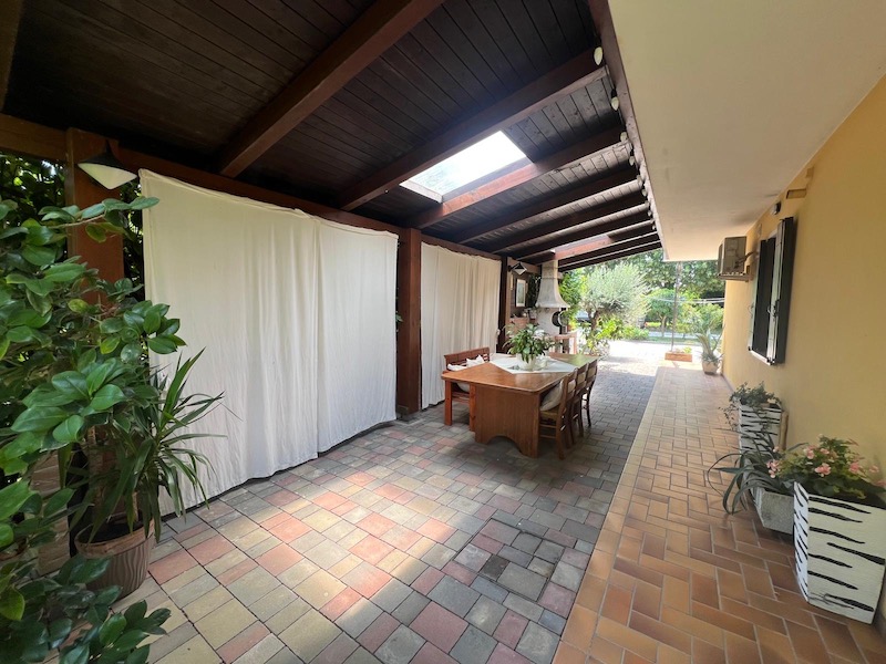 ARZERGRANDE – Classe energetica “D” Epglnren 192,99 Kwh/annomq..

In tranquilla zona residenziale...