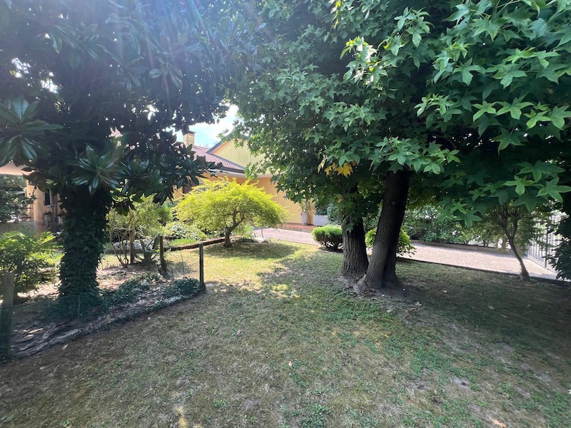 ARZERGRANDE – Classe energetica “D” Epglnren 192,99 Kwh/annomq..

In tranquilla zona residenziale...