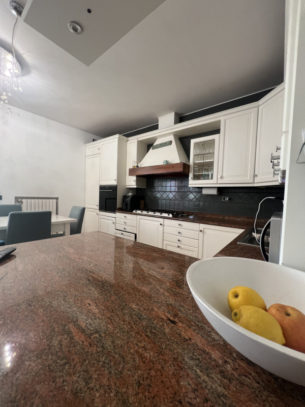 Se stai cercando una casa che unisca comfort, stile e tranquillità, questa meravigliosa porzione ...