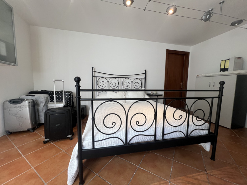 Se stai cercando una casa che unisca comfort, stile e tranquillità, questa meravigliosa porzione ...