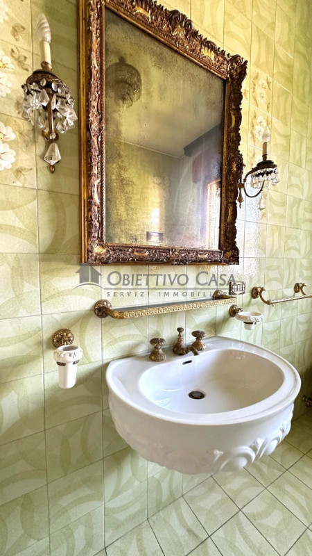 Rif. AT630 - Nel cuore del prestigioso quartiere San Lorenzo di Abano Terme, in una zona residenz...