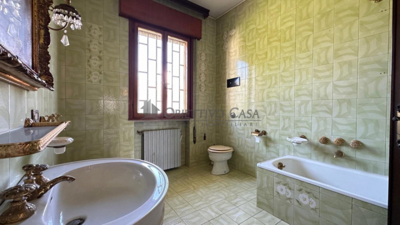 Rif. AT630 - Nel cuore del prestigioso quartiere San Lorenzo di Abano Terme, in una zona residenz...