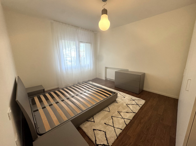 Centralissimo, in quartiere residenziale tranquillo ma a due passi da tutti i servizi proponiamo ...