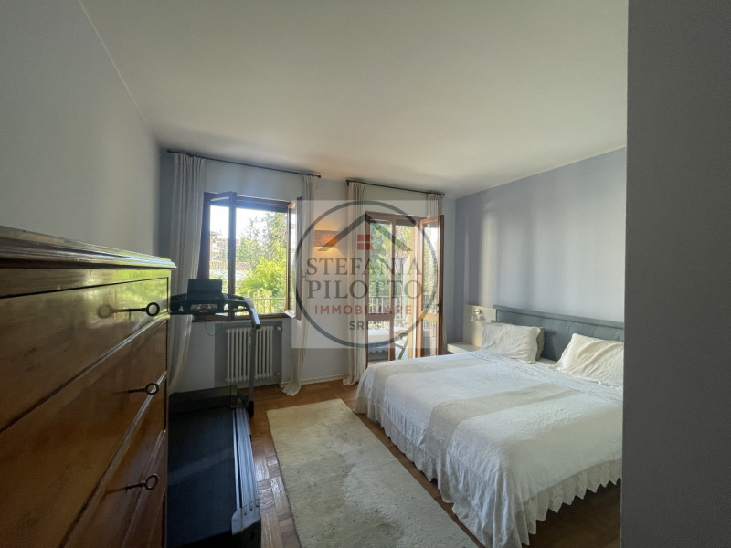 Padova, Santa Sofia- Stefania Pilotto Immobiliare propone in vendita appartamento di 150 mq con g...