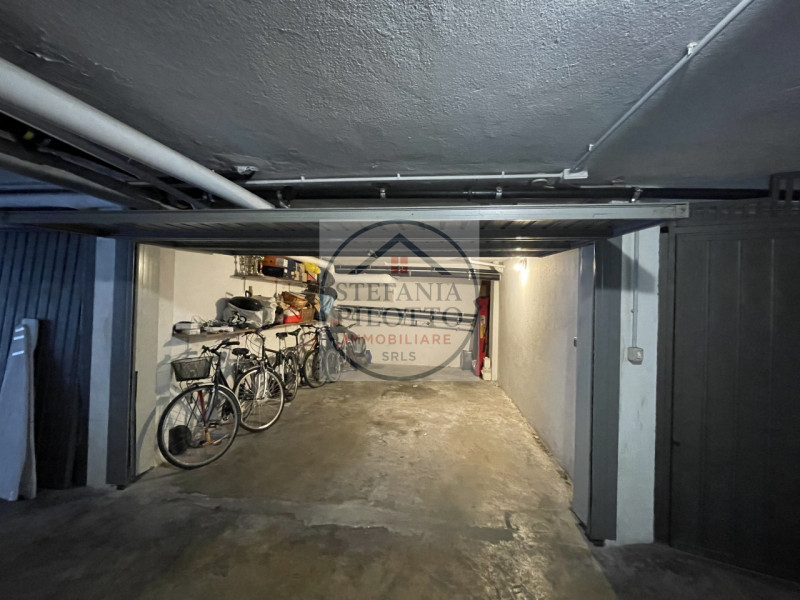 Padova, Santa Sofia- Stefania Pilotto Immobiliare propone in vendita appartamento di 150 mq con g...