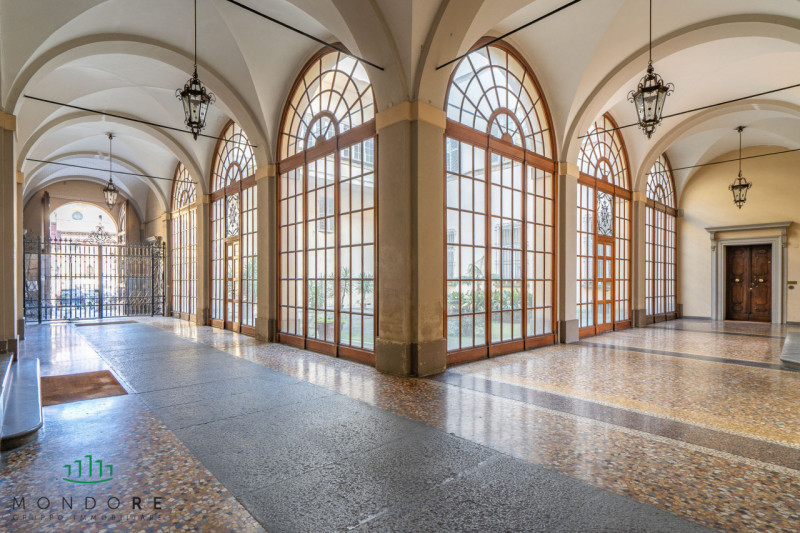 Bologna Vendita Appartamento più di 5 locali