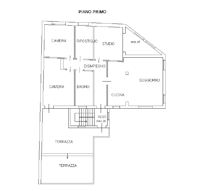 A Ponso, nella strada che porta verso la frazione di Bresega, proponiamo in vendita soluzione ind...