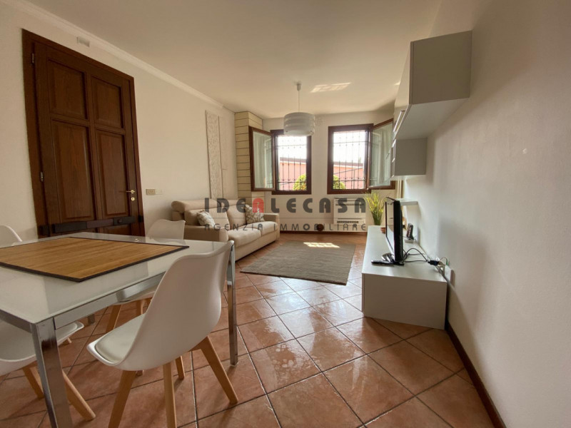 RIF: FR002 PADOVA - CHIESANUOVA Proponiamo in vendita bilocale al piano terra in contesto residen...