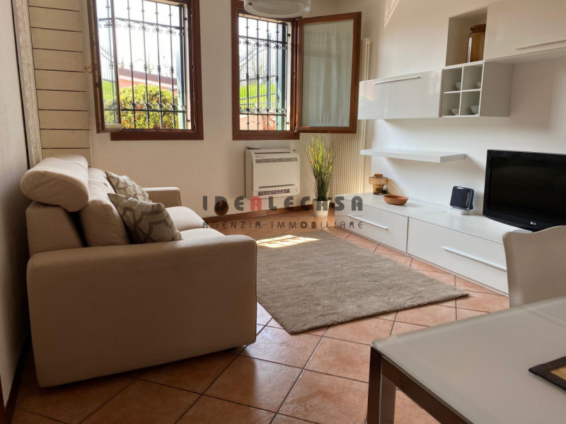 RIF: FR002 PADOVA - CHIESANUOVA Proponiamo in vendita bilocale al piano terra in contesto residen...