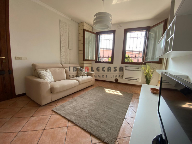 RIF: FR002 PADOVA - CHIESANUOVA Proponiamo in vendita bilocale al piano terra in contesto residen...