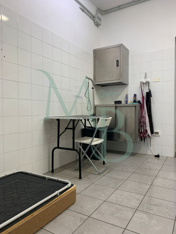 VIGONZA località PERAROLO: Immobiliare MB propone in locazione un immobile commerciale di circa 1...