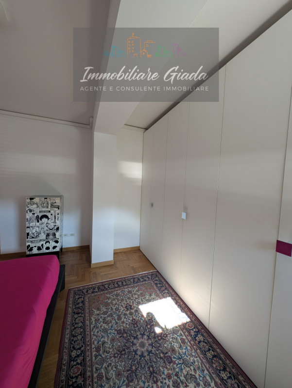 Scopri questo splendido appartamento trilocale in vendita nel centro di Vittorio Veneto, situato ...