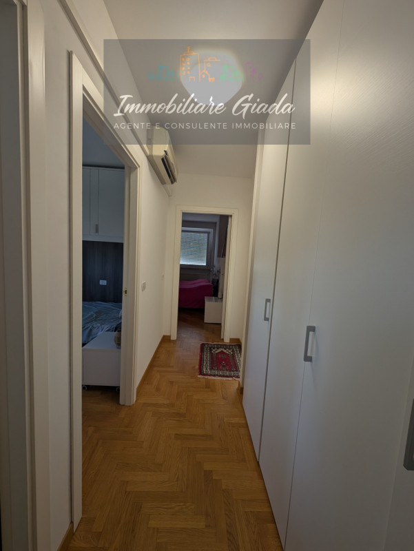 Scopri questo splendido appartamento trilocale in vendita nel centro di Vittorio Veneto, situato ...