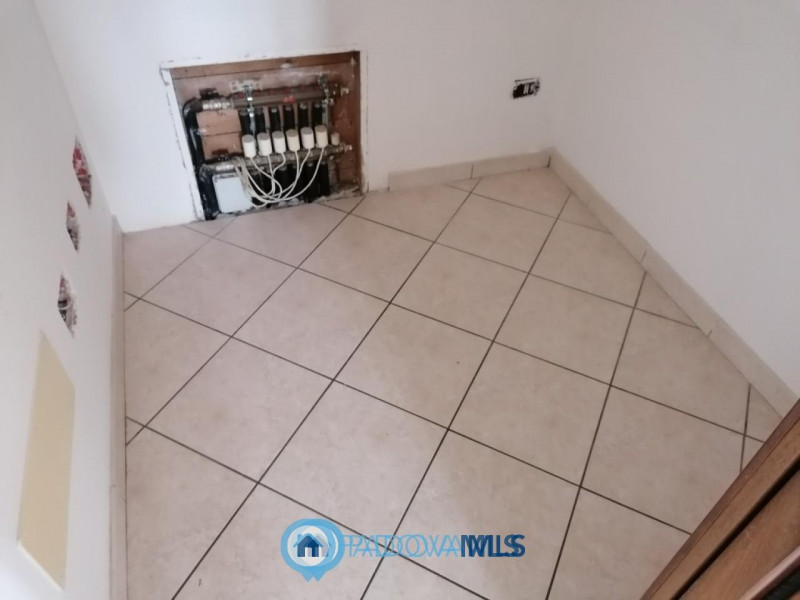 Immobile in esclusiva al Gruppo Padova MLS

CODEVIGO - Loc. ROSARA.

Inserita su lotto di ca. 1.7...