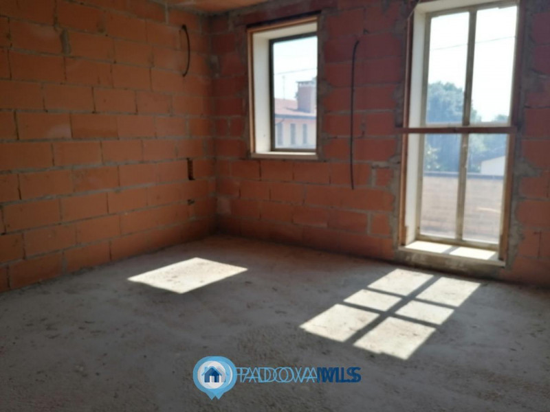 Immobile in esclusiva al Gruppo Padova MLS

CODEVIGO - Loc. ROSARA.

Inserita su lotto di ca. 1.7...