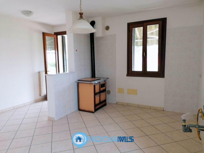 Immobile in esclusiva al Gruppo Padova MLS

CODEVIGO - Loc. ROSARA.
Inserisci su lotto di ca. 1.7...