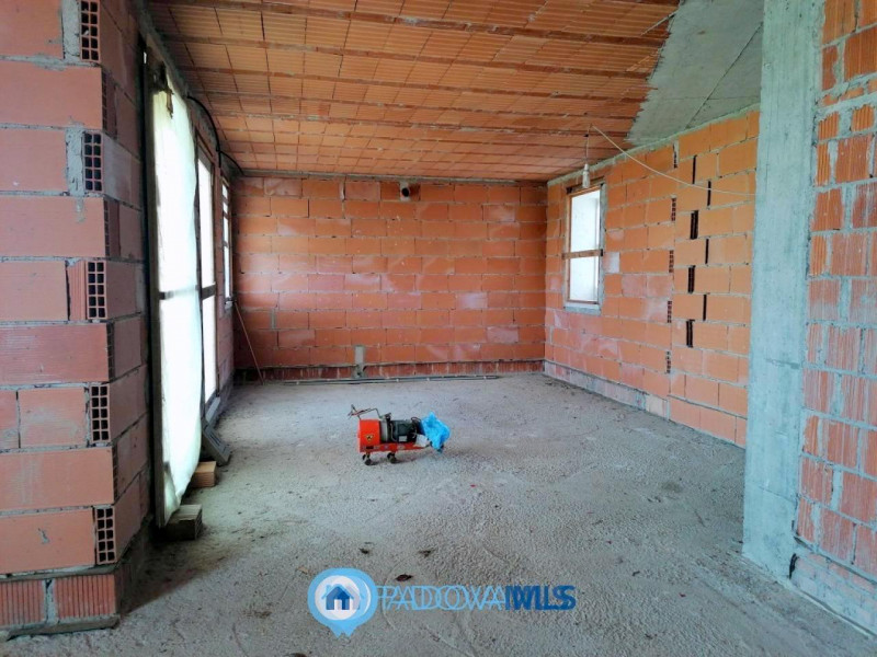 Immobile in esclusiva al Gruppo Padova MLS

CODEVIGO - Loc. ROSARA.
Inserisci su lotto di ca. 1.7...