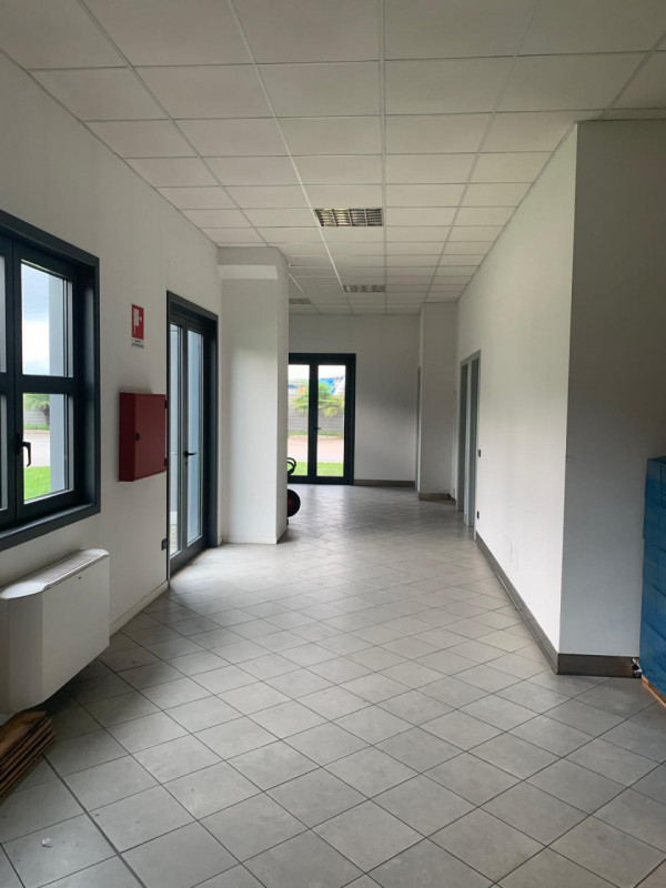 Riferimento per l'Agenzia AC0981 PADOVA Zona Industriale Est. In una delle aree più strategiche d...