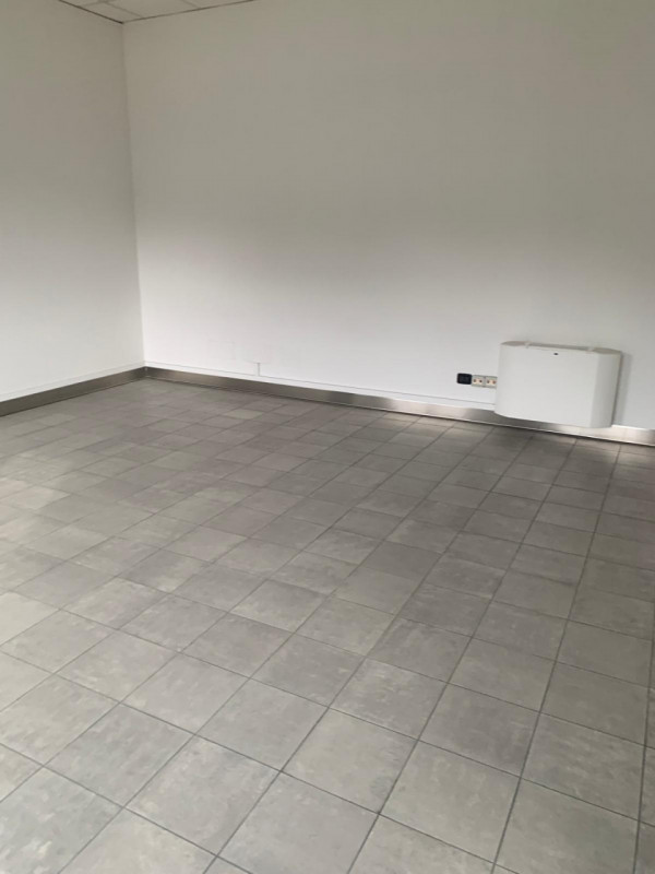 Riferimento per l'Agenzia AC0981 PADOVA Zona Industriale Est. In una delle aree più strategiche d...