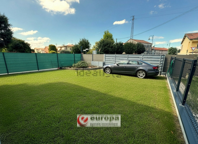 Bolzano Vicentino (zona ex mulino), libera casa singola ora unifamiliare ma adattata per 2 abitaz...