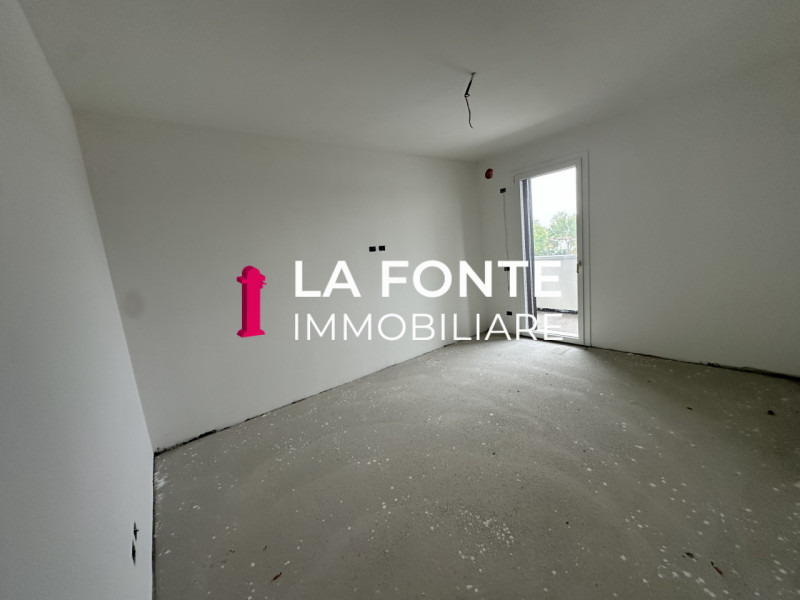 DOLO/ RIVIERA DEL BRENTA a soli 800 metri dal centro. APPARTAMENTO a SUD-EST moderno e spazioso i...