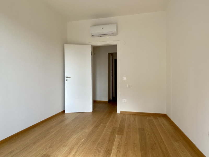 In una delle zone più ricercate di Sant’Agostino, caratterizzata dall’ottimo equilibrio tra aree ...