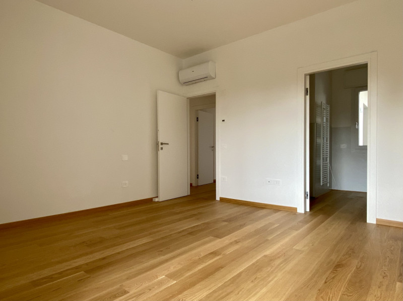 In una delle zone più ricercate di Sant’Agostino, caratterizzata dall’ottimo equilibrio tra aree ...