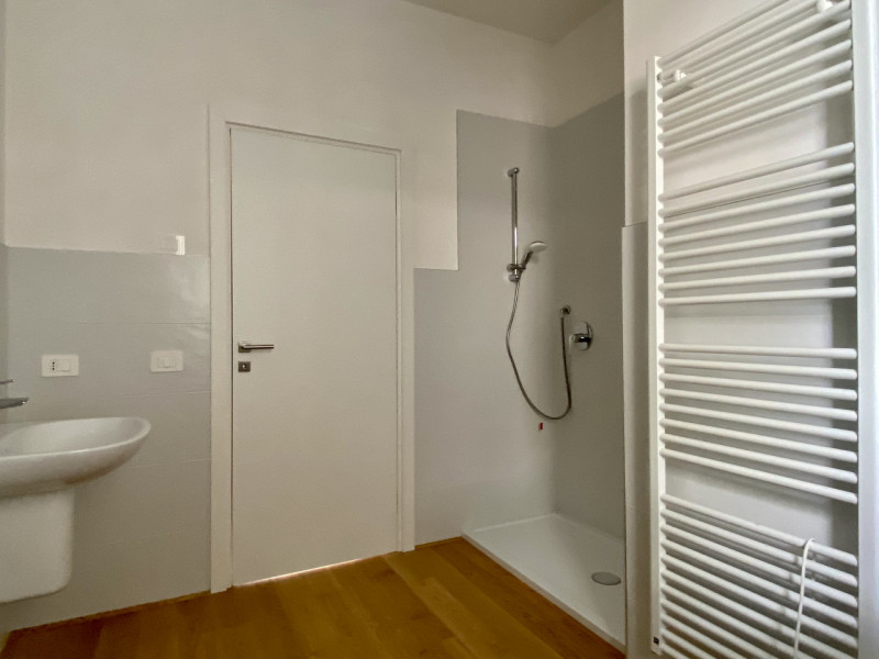 In una delle zone più ricercate di Sant’Agostino, caratterizzata dall’ottimo equilibrio tra aree ...