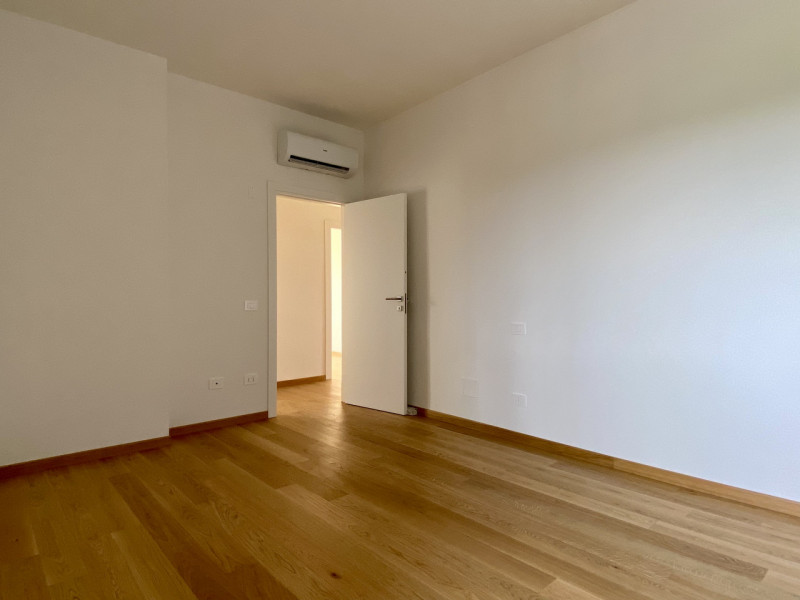 In una delle zone più ricercate di Sant’Agostino, caratterizzata dall’ottimo equilibrio tra aree ...