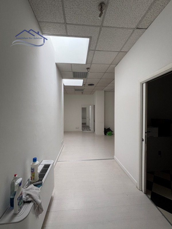 PADOVA UNO - si propone in ottimo contesto di rappresentanza e comodo alla tangenziale, e al case...