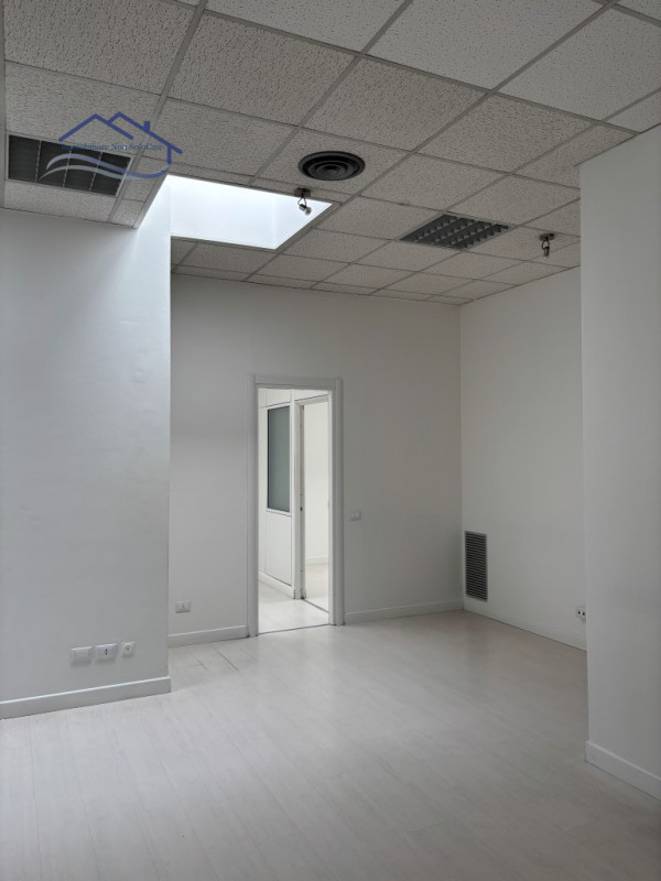 PADOVA UNO - si propone in ottimo contesto di rappresentanza e comodo alla tangenziale, e al case...