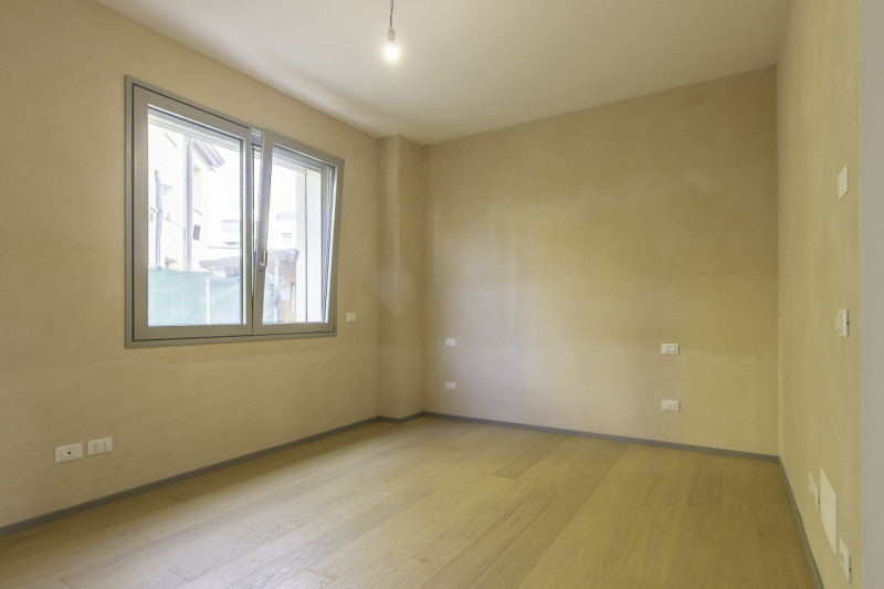 Nuova porzione di bifamiliare in orizzontale, sita al piano terra con ingresso indipendente. 
L’i...