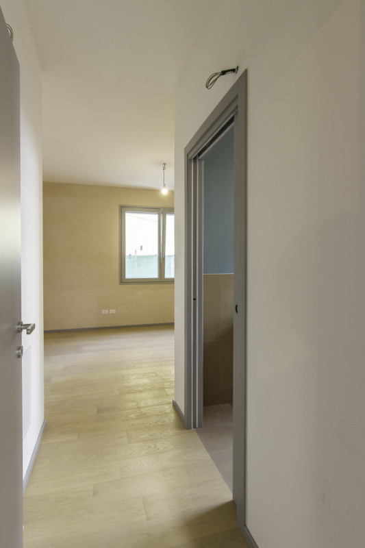 Nuova porzione di bifamiliare in orizzontale, sita al piano terra con ingresso indipendente. 
L’i...