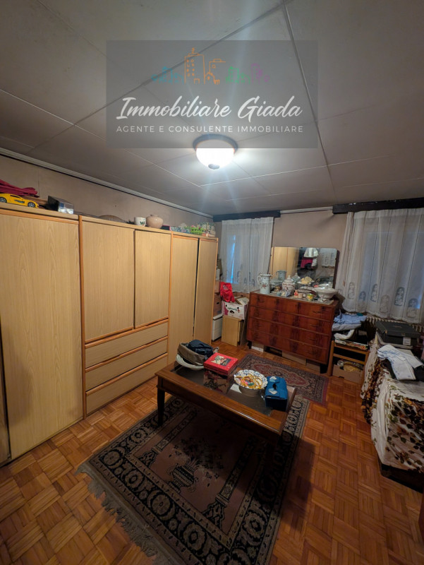 Porzione di testa situata nel cuore del comune di Orsago, disponibile per la vendita. Con una sup...