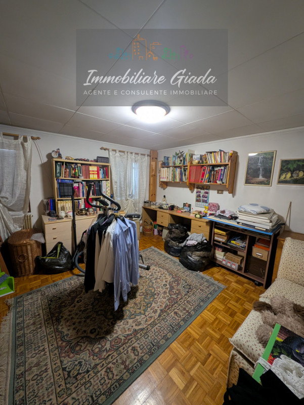 Porzione di testa situata nel cuore del comune di Orsago, disponibile per la vendita. Con una sup...