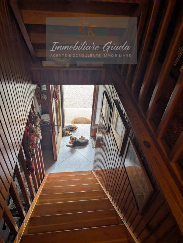 Porzione di testa situata nel cuore del comune di Orsago, disponibile per la vendita. Con una sup...