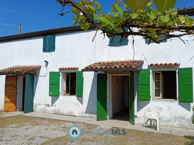 Immobile in esclusiva al Gruppo Padova MLS

Se stai cercando un angolo di pace immerso nel verde,...