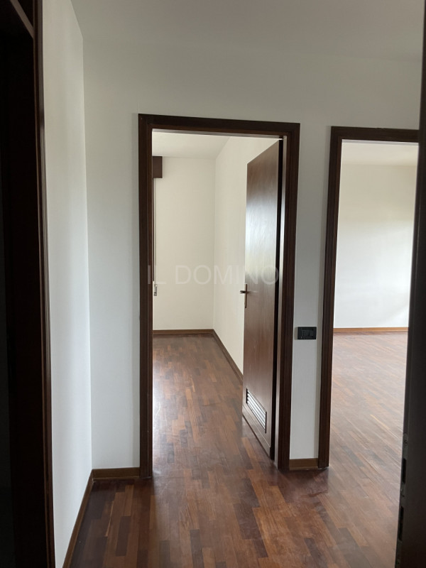 In zona Sacra Famiglia - Basso Isonzo, libero da subito ampio appartamento - Attico, posto al 5° ...