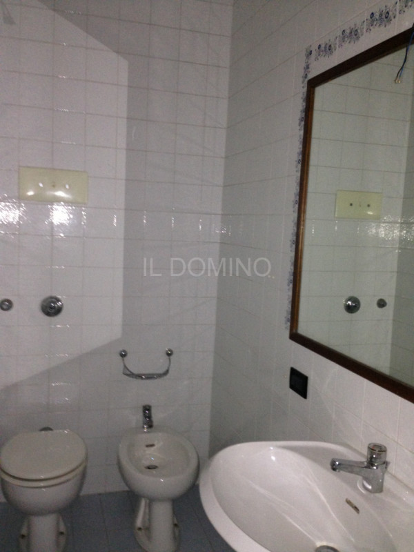 In zona Sacra Famiglia - Basso Isonzo, libero da subito ampio appartamento - Attico, posto al 5° ...